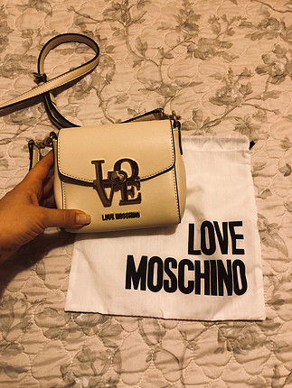 Love Moschino Love moschino canta