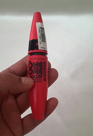 maybelline by one by one volume express maskara