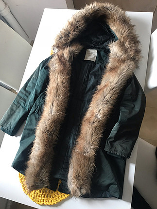 m Beden yeşil Renk Pull and bear mont