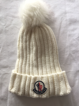 moncler bere instagram moncler bere instagram