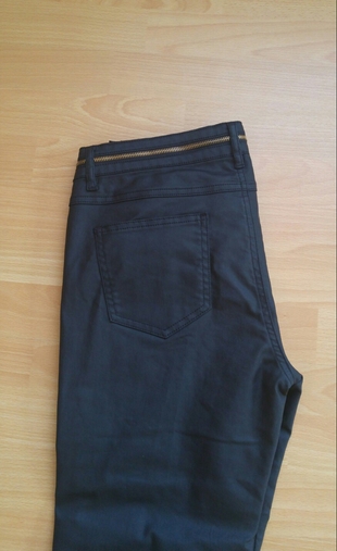l Beden BEYMEN DERI GÖRÜNÜMLÜ PANTALON