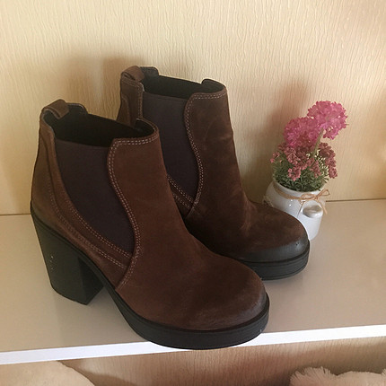 37 Beden İnci süet bootie