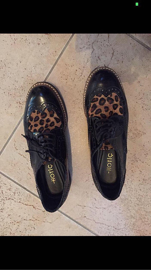Hotiç Hotiç leopar desenli ayakkabı