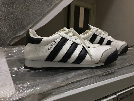 Adidas spor ayakkabı