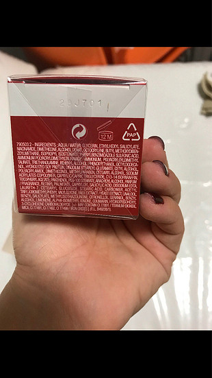 universal Beden ten rengi Renk L?Oreal Revitalift Total Repair 10 BB Cream