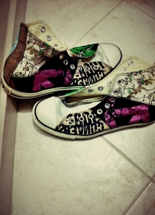 Converse