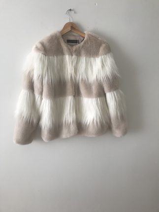 Zara Zara kürk