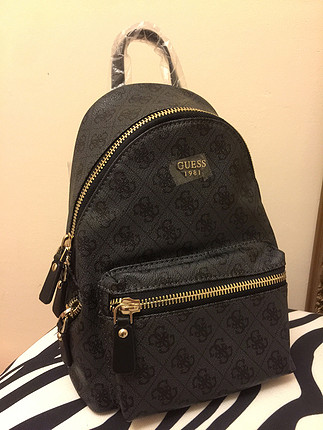 Guess Sırt Çantası